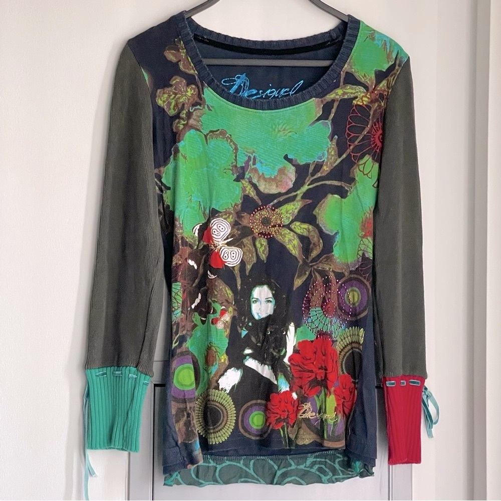 DESIGUAL Artistic Green and Red Long Sleeve Top